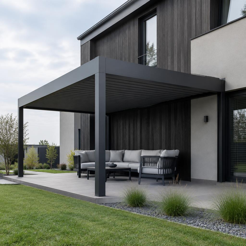 Inspiration de pergola bioclimatique noir mat sur une maison contemporaine